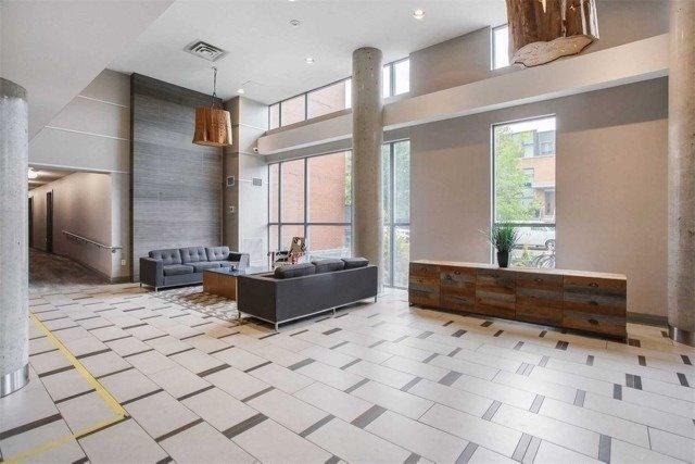 527 - 25 Cole St, Condo with 2 bedrooms, 2 bathrooms and 1 parking in Toronto ON | Image 8