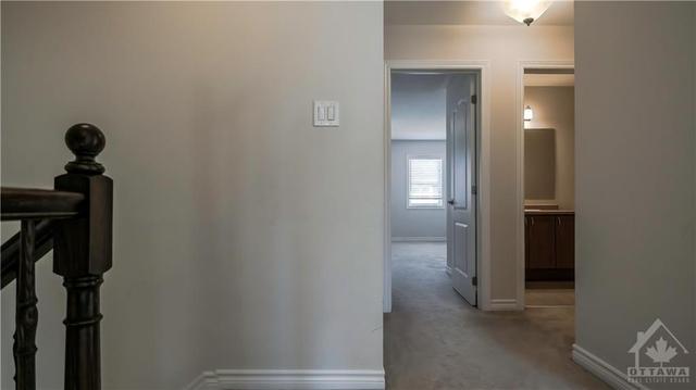 524 Roundleaf Way, Townhouse with 3 bedrooms, 3 bathrooms and 2 parking in Ottawa ON | Image 10