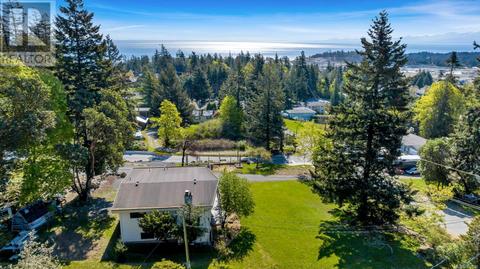 544 Windthrop Rd, House detached with 3 bedrooms, 3 bathrooms and 5 parking in Colwood BC | Card Image