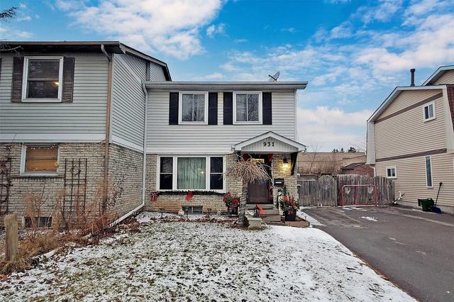 931 Gentry Cres, House semidetached with 3 bedrooms, 2 bathrooms and 3 parking in Oshawa ON | Image 1