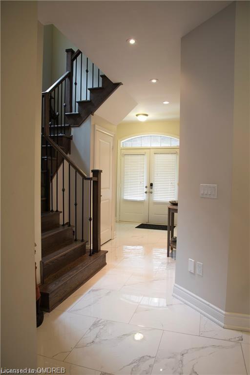 109 Waterview, House detached with 4 bedrooms, 2 bathrooms and 4 parking in Oakville ON | Image 9