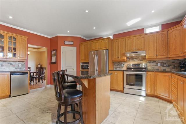 164 Wilbert Cox Drive, House detached with 4 bedrooms, 3 bathrooms and 10 parking in Ottawa ON | Image 13
