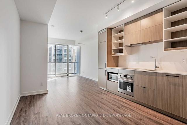 1407 - 20 Edward St, Condo with 2 bedrooms, 2 bathrooms and 0 parking in Toronto ON | Image 4