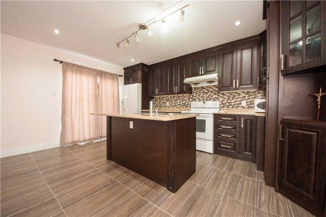 08 Santa Anita Crt, House detached with 3 bedrooms, 3 bathrooms and 4 parking in Brampton ON | Image 11