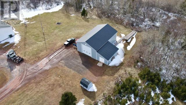 7303 Route 14|7303 & 7307 Route 14, House detached with 5 bedrooms, 2 bathrooms and null parking in O'Leary FD PE | Image 9