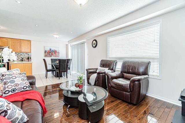 81 Sand Cherry Cres, House detached with 4 bedrooms, 4 bathrooms and 4 parking in Brampton ON | Image 6