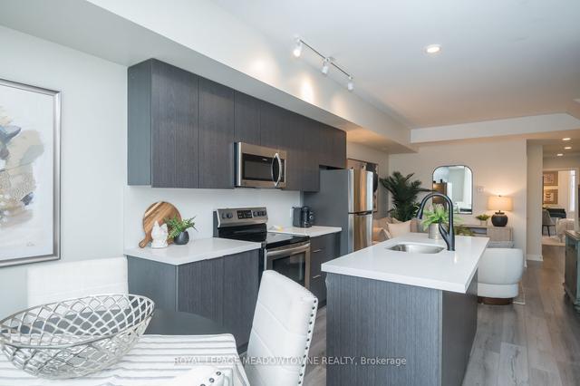 204 - 3058 Sixth Line, Townhouse with 2 bedrooms, 2 bathrooms and 1 parking in Oakville ON | Image 5