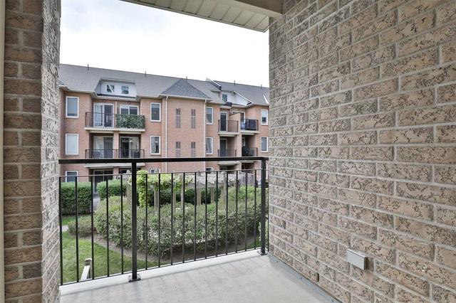 201 - 6 Brian Peck Cres, Townhouse with 2 bedrooms, 2 bathrooms and 1 parking in Toronto ON | Image 31