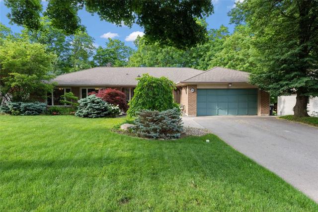 26 Restwell Cres, House detached with 3 bedrooms, 3 bathrooms and 6 parking in Toronto ON | Card Image