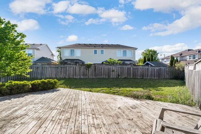 28 Redstart Dr, House semidetached with 3 bedrooms, 3 bathrooms and 2 parking in Cambridge ON | Image 8