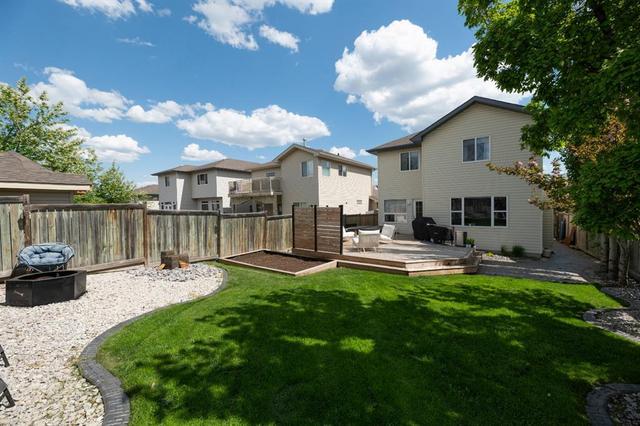 139 Laffont Way Ne, House detached with 3 bedrooms, 3 bathrooms and 2 parking in Wood Buffalo AB | Image 2