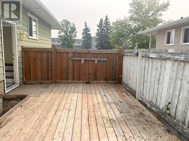 9506 76 Avenue, House semidetached with 3 bedrooms, 1 bathrooms and 2 parking in Grande Prairie AB | Image 21