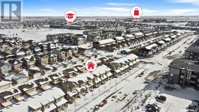 254 Maningas Bend, House attached with 3 bedrooms, 3 bathrooms and null parking in Saskatoon SK | Image 2