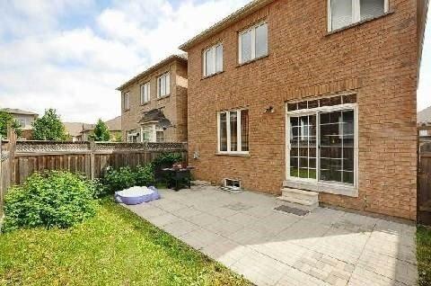 60 Clovis St, House detached with 4 bedrooms, 3 bathrooms and 3 parking in Vaughan ON | Image 12