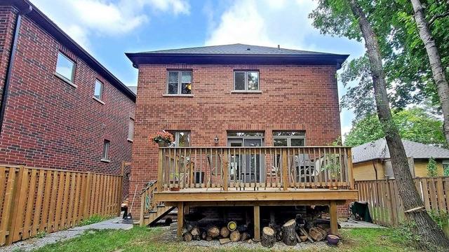 107 Burncrest Dr, House detached with 4 bedrooms, 5 bathrooms and 3 parking in Toronto ON | Image 30