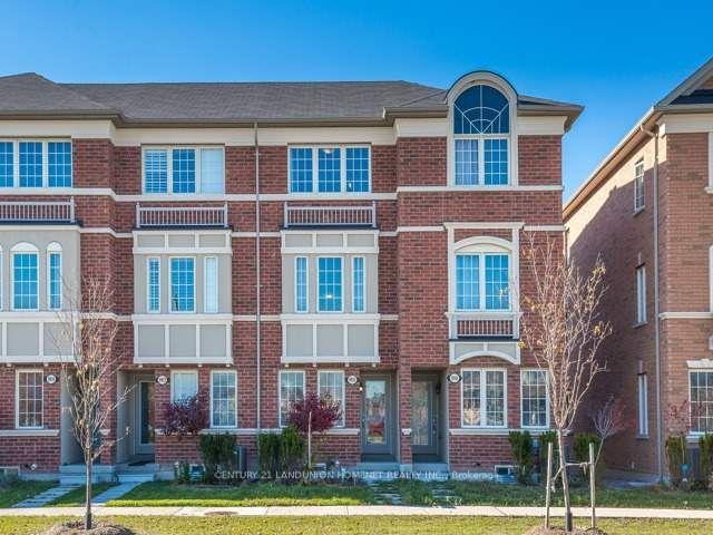 9914 Mccowan Rd W, House attached with 3 bedrooms, 4 bathrooms and 2 parking in Markham ON | Image 1
