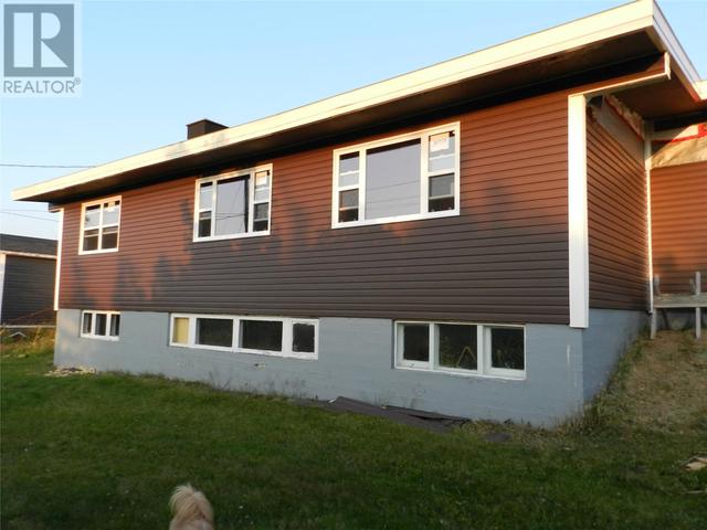 13 Dosco Hill, House detached with 3 bedrooms, 1 bathrooms and null parking in Wabana NL | Image 2