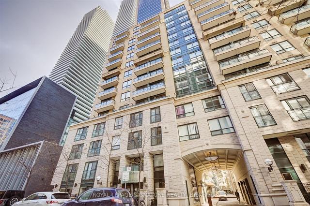 2603 - 35 Hayden St, Condo with 2 bedrooms, 2 bathrooms and 1 parking in Toronto ON | Image 1