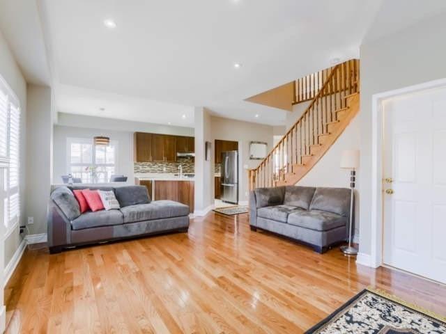 41 Abbotsbury Dr, House detached with 4 bedrooms, 4 bathrooms and 6 parking in Brampton ON | Image 4