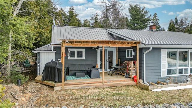42195 Combermere Rd, House detached with 3 bedrooms, 1 bathrooms and 10 parking in Madawaska Valley ON | Image 22