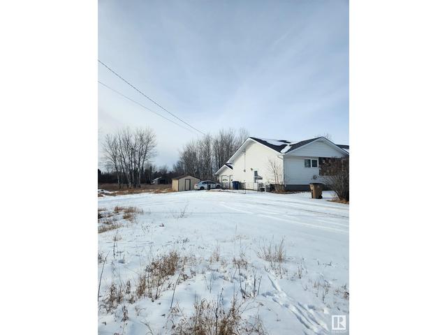9034 100 St, House detached with 3 bedrooms, 1 bathrooms and null parking in Lac la Biche County AB | Image 3