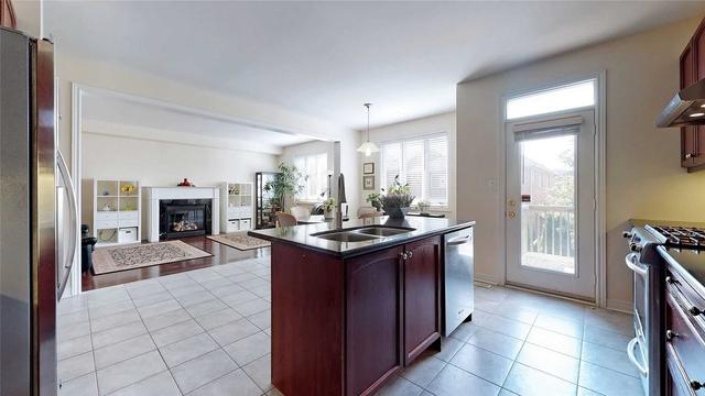 19 Herbert Wales Cres, House detached with 4 bedrooms, 5 bathrooms and 2 parking in Markham ON | Image 25