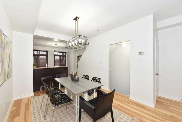 18 Piggot Mews, House attached with 3 bedrooms, 2 bathrooms and 2 parking in Toronto ON | Image 29
