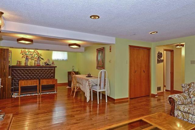 36 Exeter Rd, House detached with 3 bedrooms, 2 bathrooms and 3 parking in Ajax ON | Image 16