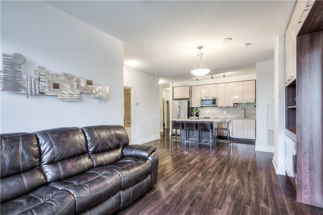 307 - 7167 Yonge St, Condo with 3 bedrooms, 2 bathrooms and 1 parking in Markham ON | Image 6
