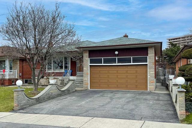 73 Blacksmith Cres, House detached with 3 bedrooms, 2 bathrooms and 4 parking in Toronto ON | Image 12