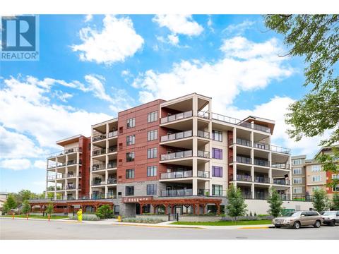 501 - 529 Truswell Road, Condo with 3 bedrooms, 3 bathrooms and 2 parking in Kelowna BC | Card Image