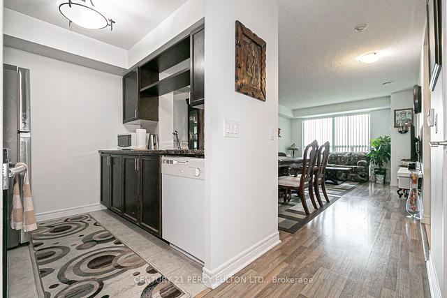 504 - 70 Town Centre Crt, Condo with 1 bedrooms, 1 bathrooms and 1 parking in Toronto ON | Image 4