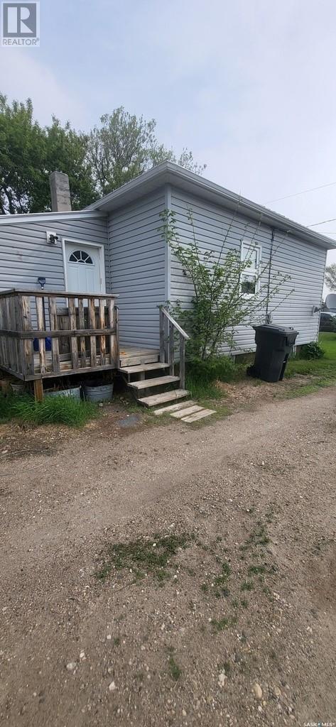 208 Armson Street, House detached with 2 bedrooms, 1 bathrooms and null parking in Carievale SK | Image 11