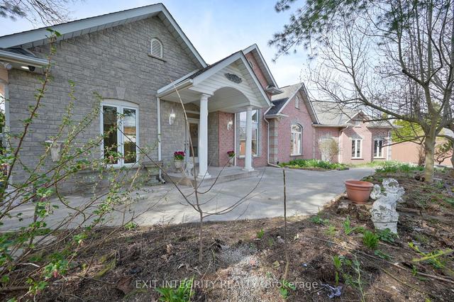 5715 Magnolia Dr, House detached with 3 bedrooms, 3 bathrooms and 6 parking in Niagara Falls ON | Image 38