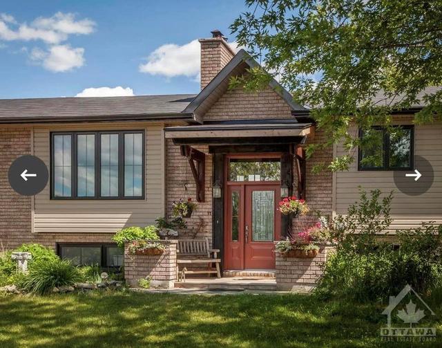 2824 Goodstown Road, House detached with 6 bedrooms, 3 bathrooms and 10 parking in Ottawa ON | Image 1