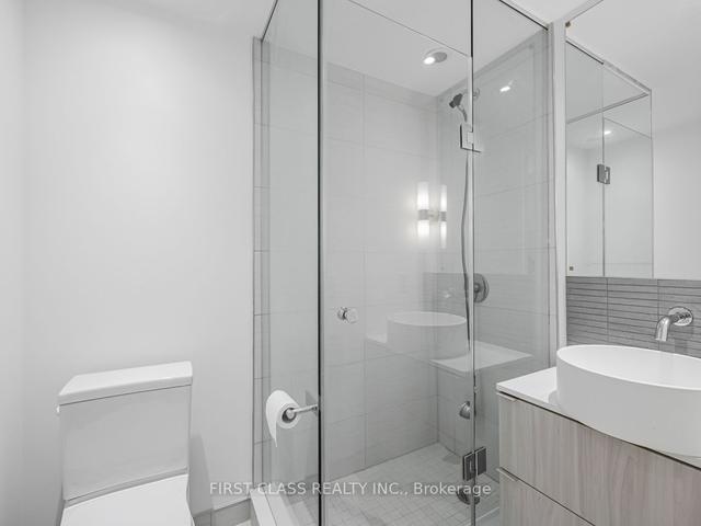 2704 - 161 Roehampton Ave, Condo with 2 bedrooms, 2 bathrooms and 1 parking in Toronto ON | Image 15