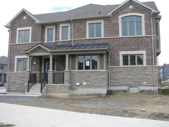 272 Beaverbrae Dr, House attached with 4 bedrooms, 3 bathrooms and 2 parking in Markham ON | Card Image