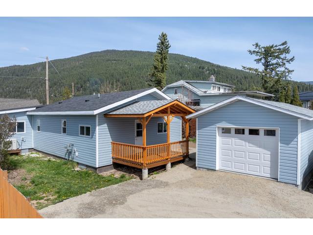 919 Regina Street, House detached with 3 bedrooms, 2 bathrooms and null parking in Creston BC | Image 27