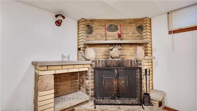 1911 Crystal Cres, House detached with 3 bedrooms, 2 bathrooms and 7 parking in London ON | Image 20