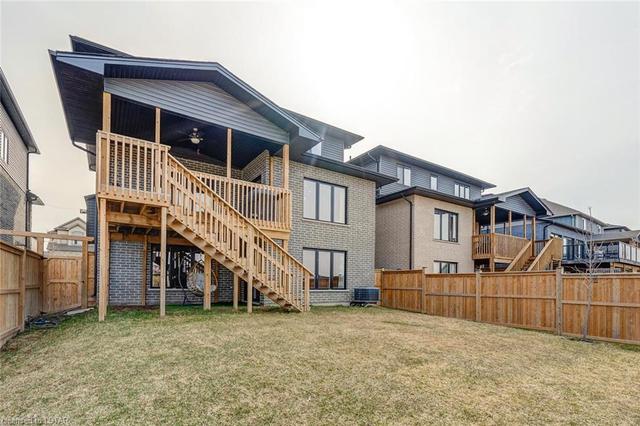 2012 Wateroak Drive, House detached with 4 bedrooms, 3 bathrooms and null parking in London ON | Image 27