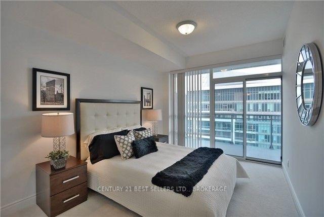 2407 - 16 Brookers Lane, Condo with 2 bedrooms, 2 bathrooms and 1 parking in Toronto ON | Image 8
