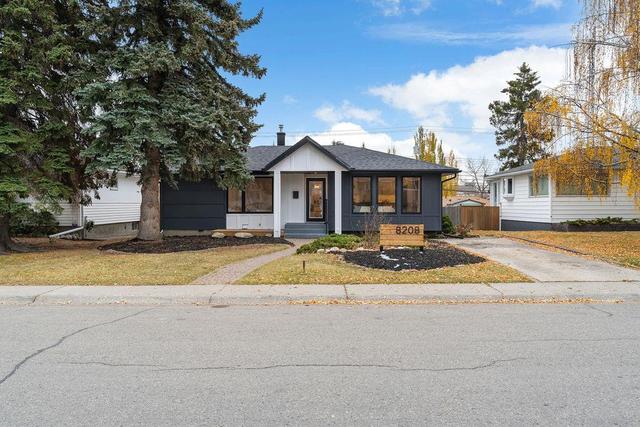 8208 5 Street Sw, House detached with 4 bedrooms, 3 bathrooms and 6 parking in Calgary AB | Image 12
