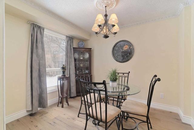 24 Astorville Sq E, House semidetached with 3 bedrooms, 4 bathrooms and 4 parking in Brampton ON | Image 3