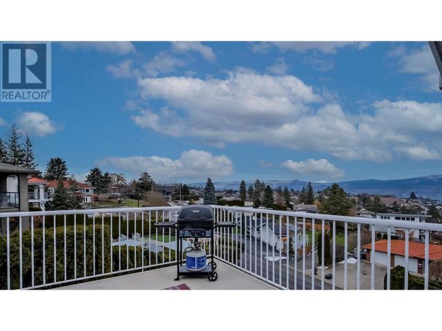 1108 Menu Road, House detached with 5 bedrooms, 5 bathrooms and 6 parking in West Kelowna BC | Image 25