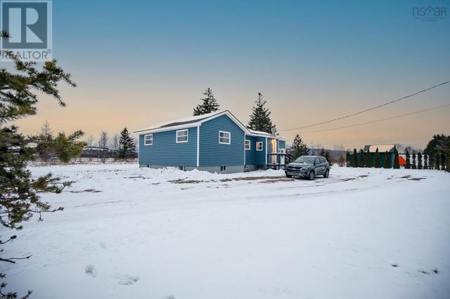 1787 Western Avenue, House detached with 3 bedrooms, 1 bathrooms and null parking in Cumberland, Subd. A NS | Image 1