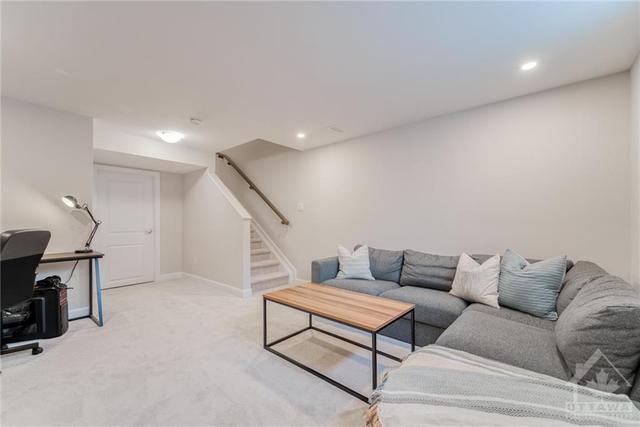 23 Damselfish Walk, Townhouse with 3 bedrooms, 3 bathrooms and 3 parking in Ottawa ON | Image 27