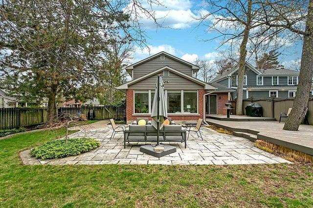 404 Spruce St, House detached with 4 bedrooms, 3 bathrooms and 6 parking in Oakville ON | Image 27