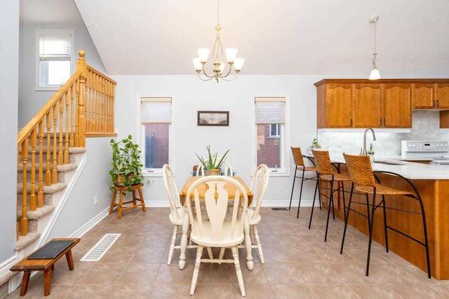 50 Hilltop Rd, House detached with 3 bedrooms, 3 bathrooms and 3 parking in Guelph ON | Image 6