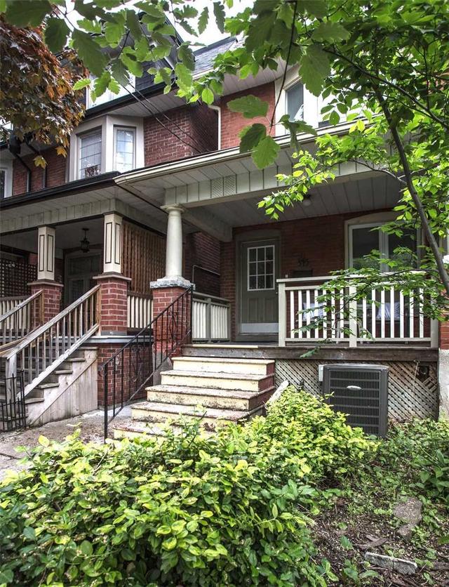 upper - 345 Markham St, House semidetached with 3 bedrooms, 1 bathrooms and 1 parking in Toronto ON | Image 1
