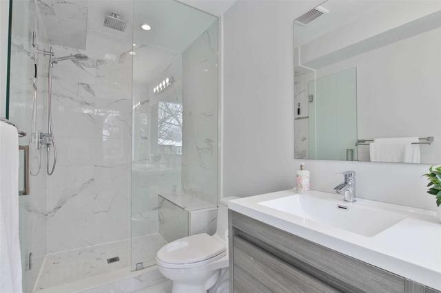 585 Windermere Ave, House detached with 4 bedrooms, 4 bathrooms and 2 parking in Toronto ON | Image 15